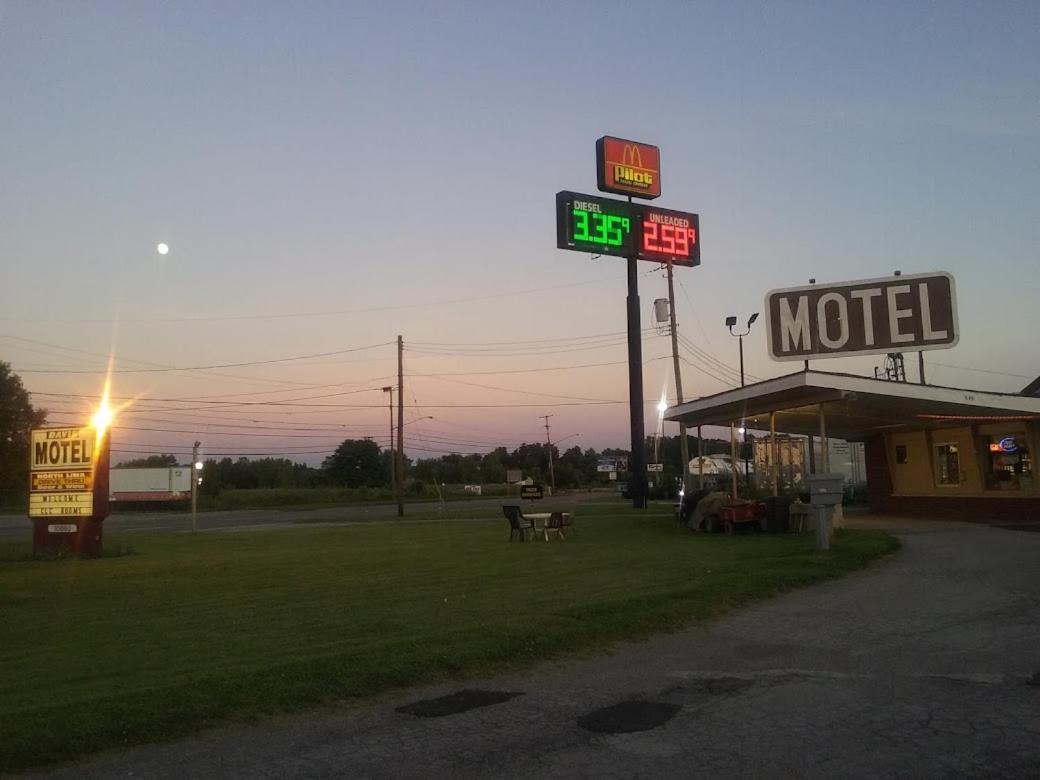 Davis Motel North Lima Exterior photo