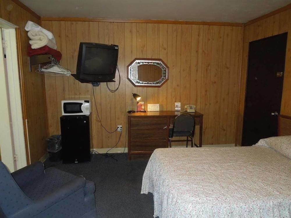 Davis Motel North Lima Exterior photo