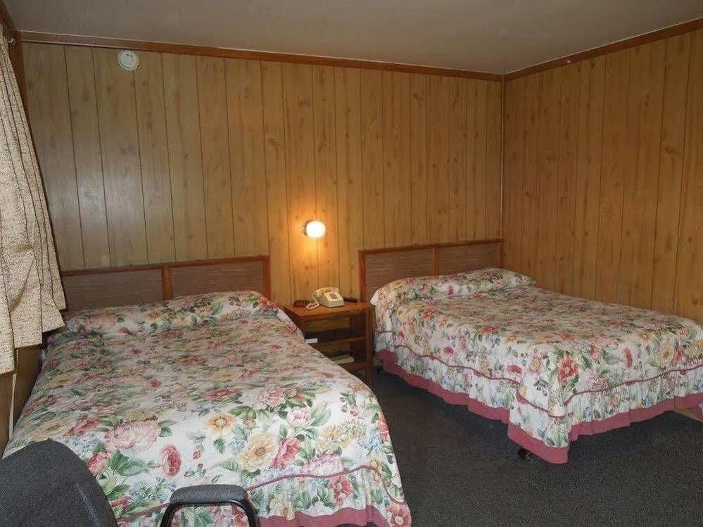 Davis Motel North Lima Exterior photo